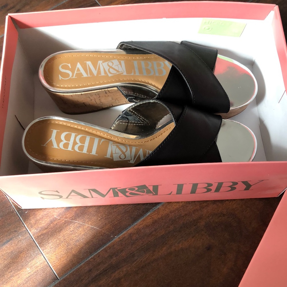 Black Platform Sandal